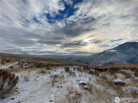 3 Buckhorn Mountain Road Pateros WA 98846