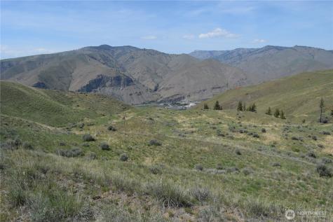 8 Blue Grade Road East Wenatchee WA 98802
