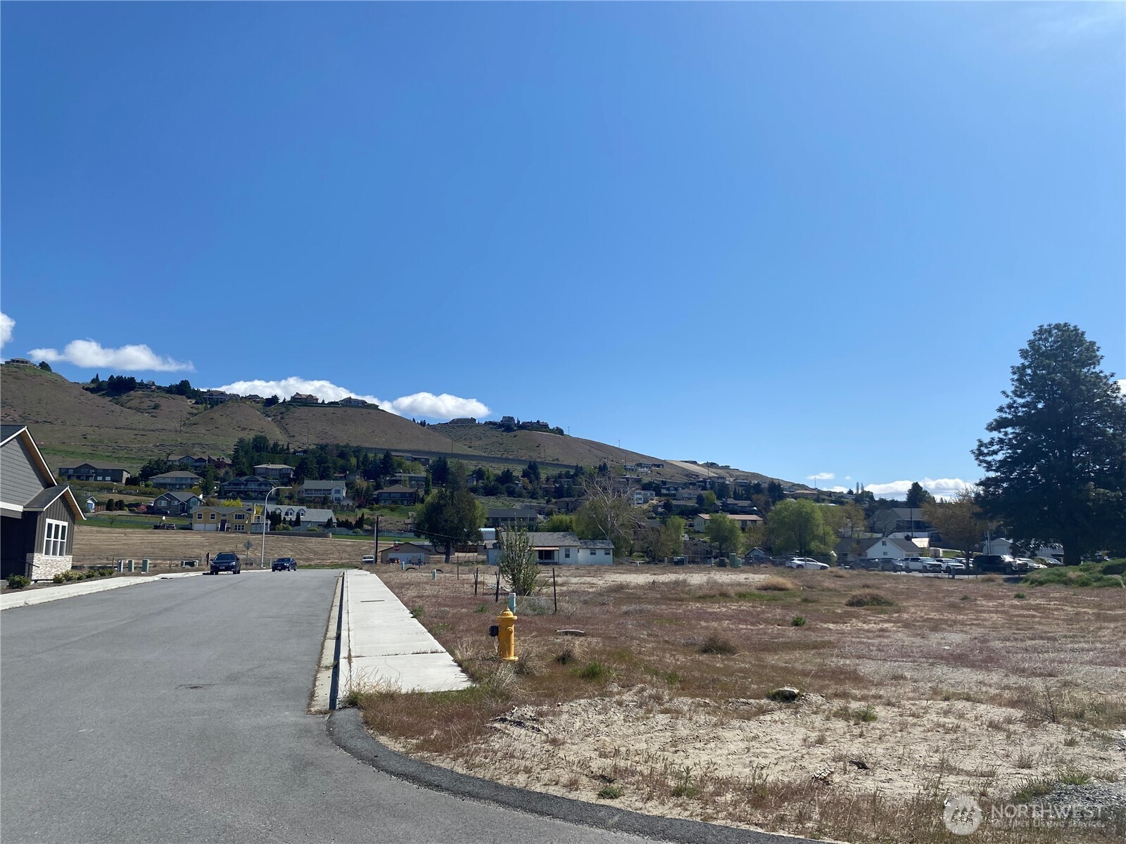 134 Harold Street NE East Wenatchee WA 98802
