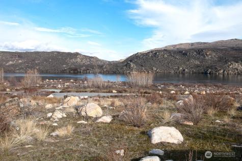 0 Lazy Lightning Lp Lots 1 & 4-6 Pateros WA 98846