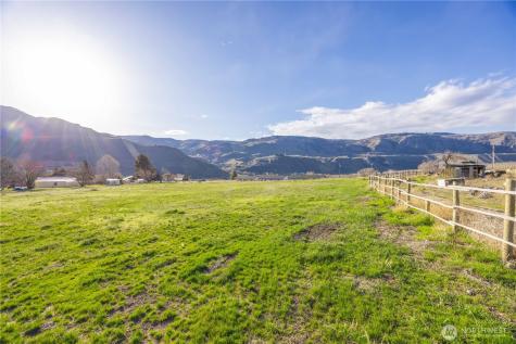 123 Chelan Falls Chelan Falls WA 98817