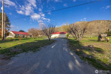 123 Chelan Falls Chelan Falls WA 98817