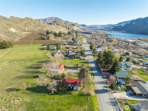 123 Chelan Falls Chelan Falls WA 98817
