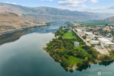 123 Chelan Falls Chelan Falls WA 98817