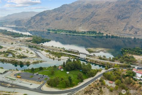 123 Chelan Falls Chelan Falls WA 98817