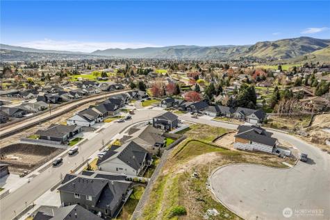 978 Spring Mountain Drive Wenatchee WA 98801