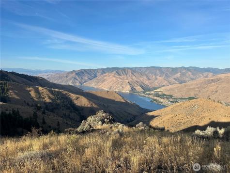 483 Road S NW Waterville WA 98858