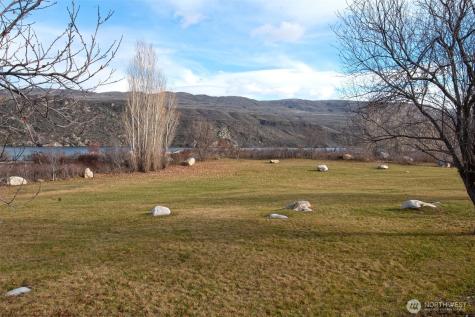 0 Lot 1 Lazy Lightning Lp Pateros WA 98846