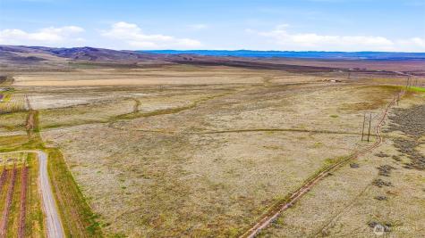 0 W Sr 24 Sunnyside WA 98944