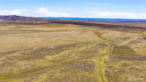 0 W Sr 24 Sunnyside WA 98944