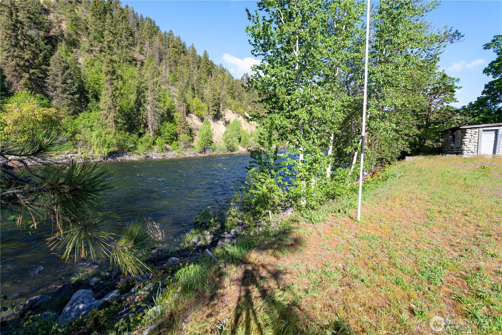 8829 Josephine Avenue Dryden WA 98821