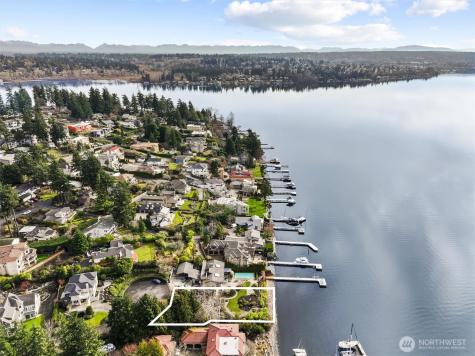 11121 79th Place NE Kirkland WA 98034