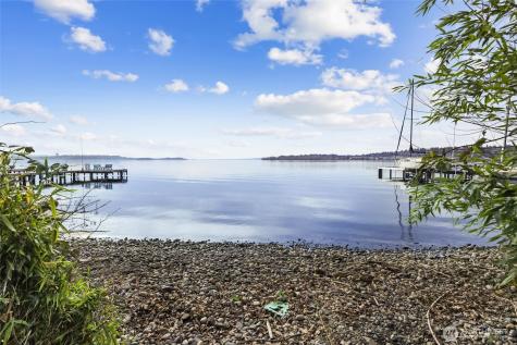 11121 79th Place NE Kirkland WA 98034