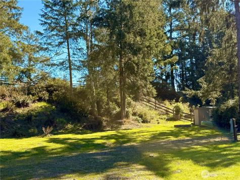 1004 Discovery Avenue SE Ocean Shores WA 98569