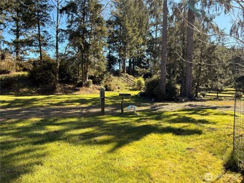 1004 Discovery Avenue SE Ocean Shores WA 98569