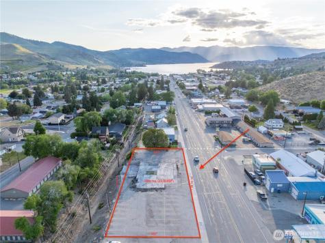804 E Woodin Avenue Chelan WA 98816