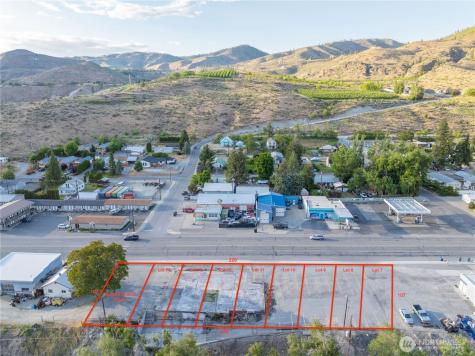 804 E Woodin Avenue Chelan WA 98816