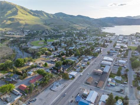 804 E Woodin Avenue Chelan WA 98816