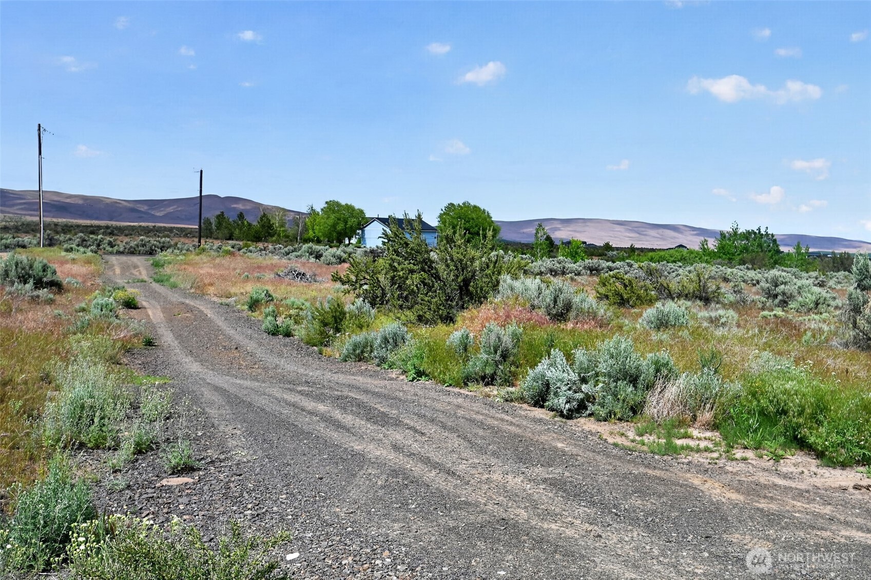 130 Red Tail Road Yakima WA 98908