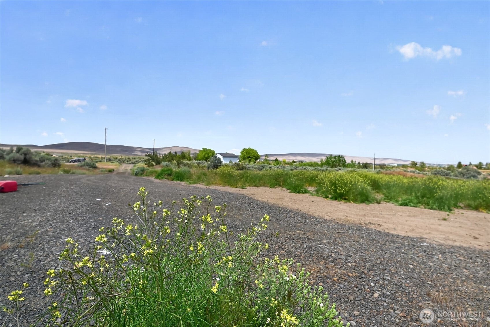 130 Red Tail Road Yakima WA 98908