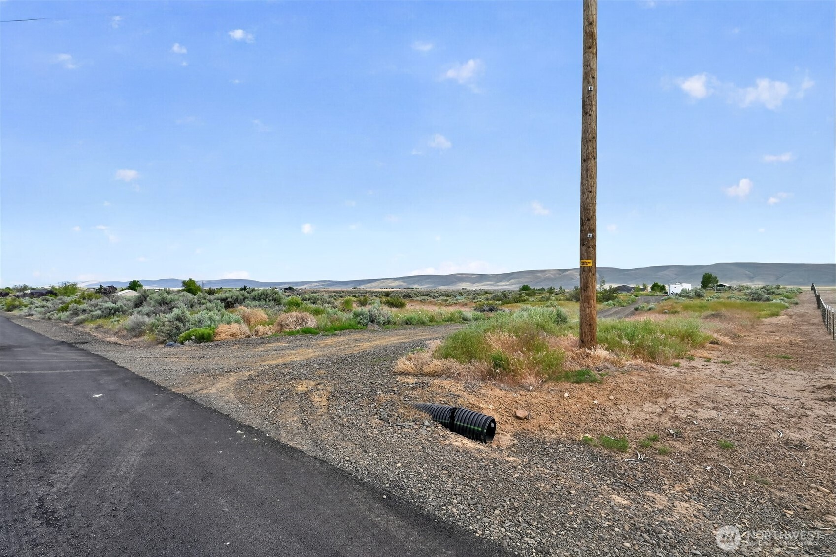130 Red Tail Road Yakima WA 98908