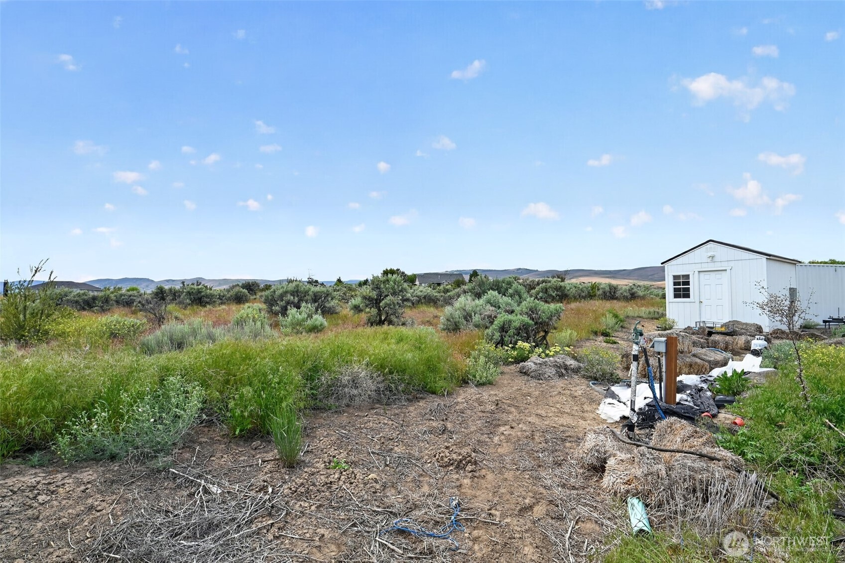 130 Red Tail Road Yakima WA 98908