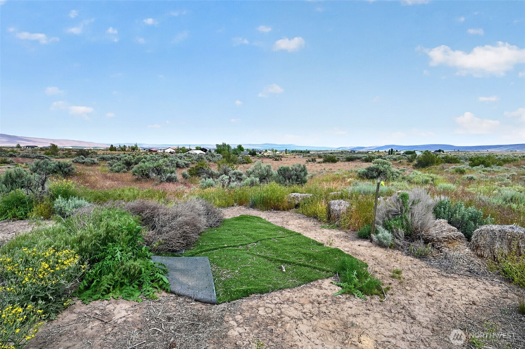 130 Red Tail Road Yakima WA 98908