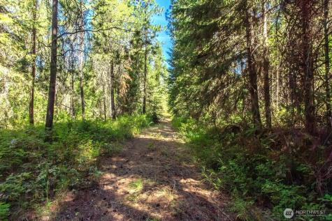 2443 Eagle Lambert Road Chewelah WA 99109