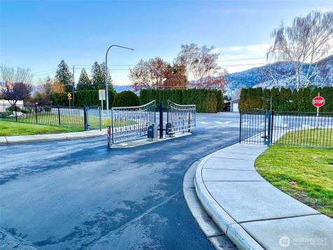 516 Village Drive Manson WA 98831