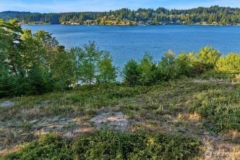 115 Bella Bella Drive Fox Island WA 98333