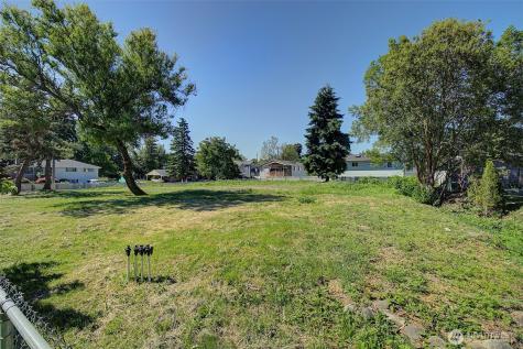 64 32nd Avenue S Seattle WA 98118