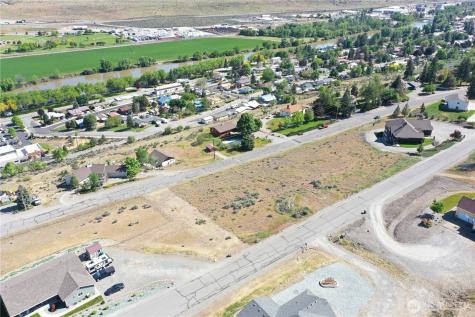 1308 Mansfield Drive Okanogan WA 98840