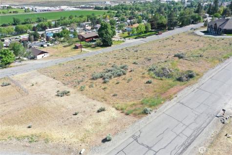 1308 Mansfield Drive Okanogan WA 98840