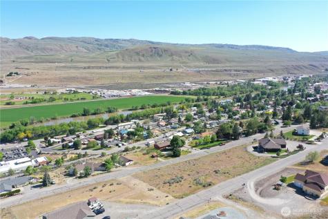 1308 Mansfield Drive Okanogan WA 98840
