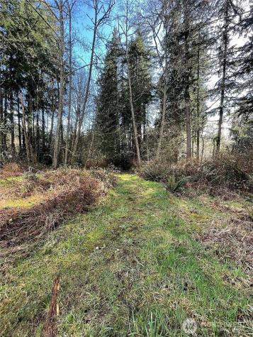 9221 SW Bank Road Vashon WA 98070