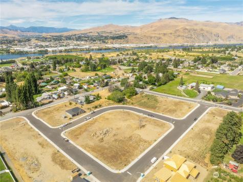 3238 NW Chadwick (Lot 24) Loop East Wenatchee WA 98802