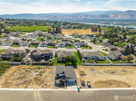 152 Chadwick (Lot 4) Street NW East Wenatchee WA 98802