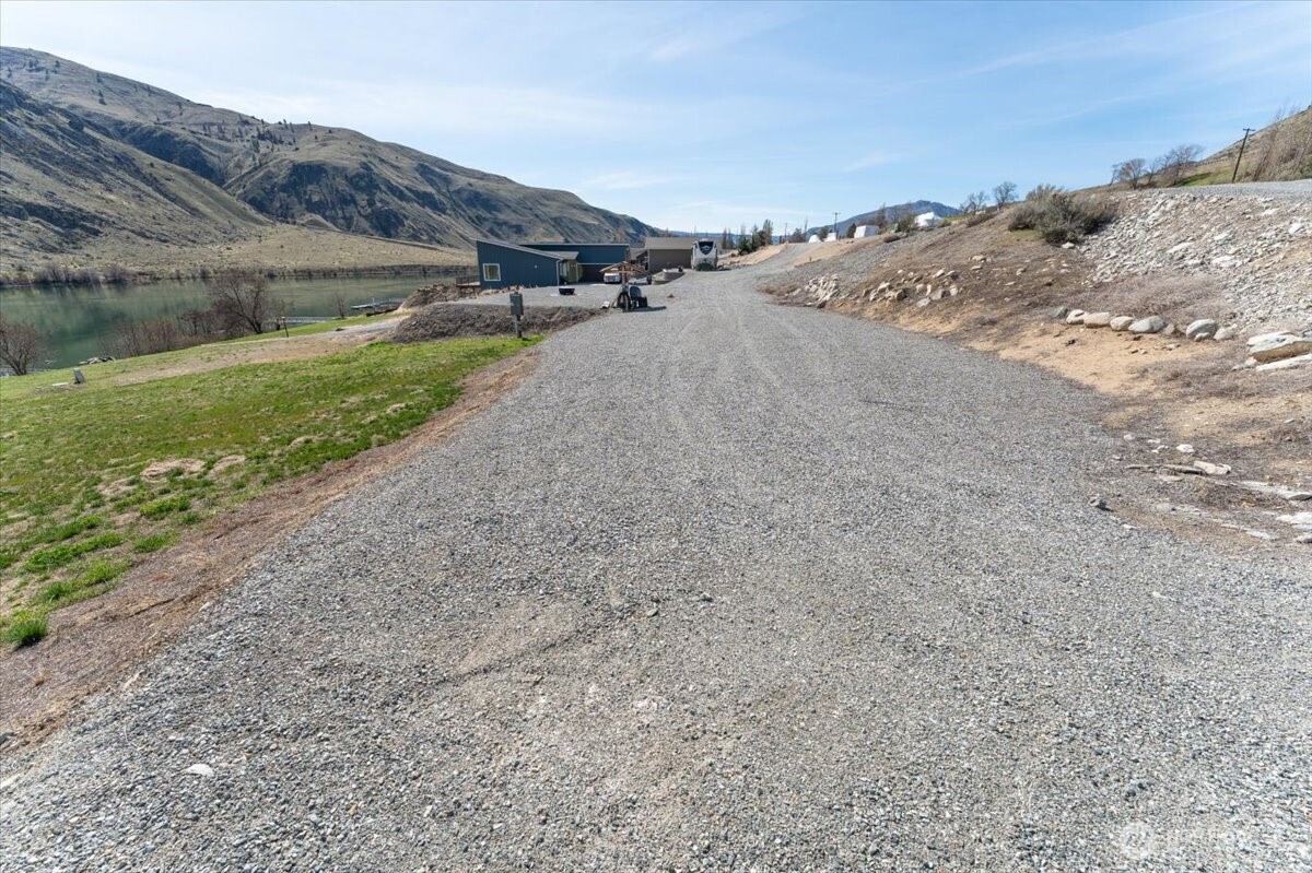 519 Hidden Lane Chelan WA 98816