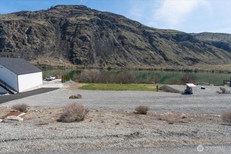 519 Hidden Lane Chelan WA 98816