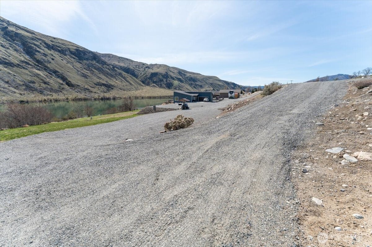 519 Hidden Lane Chelan WA 98816