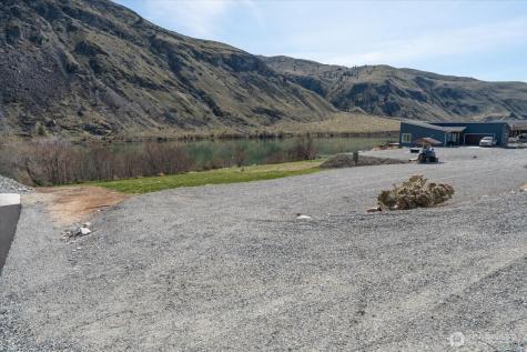 519 Hidden Lane Chelan WA 98816