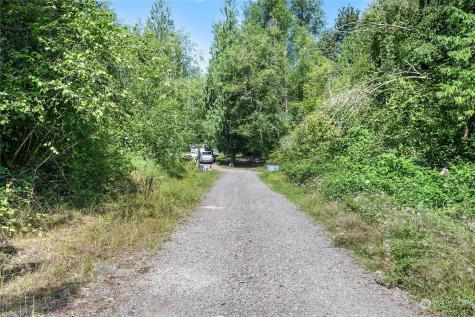 231 Oxbow Lake Lane Toledo WA 98591