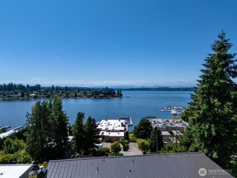 4816 Lake Washington Kirkland WA 98033
