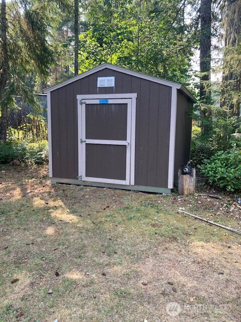 141 N Duckabush Drive N Hoodsport WA 98548
