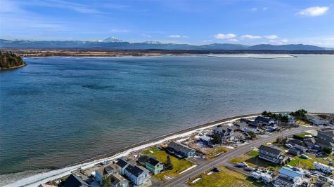 42 Saltspring Drive Ferndale WA 98248