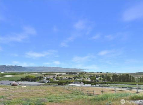 236 S Partridge Lane East Wenatchee WA 98802