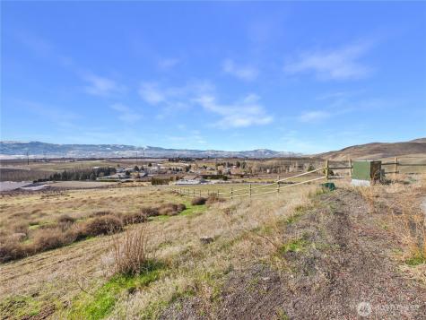 236 S Partridge Lane East Wenatchee WA 98802