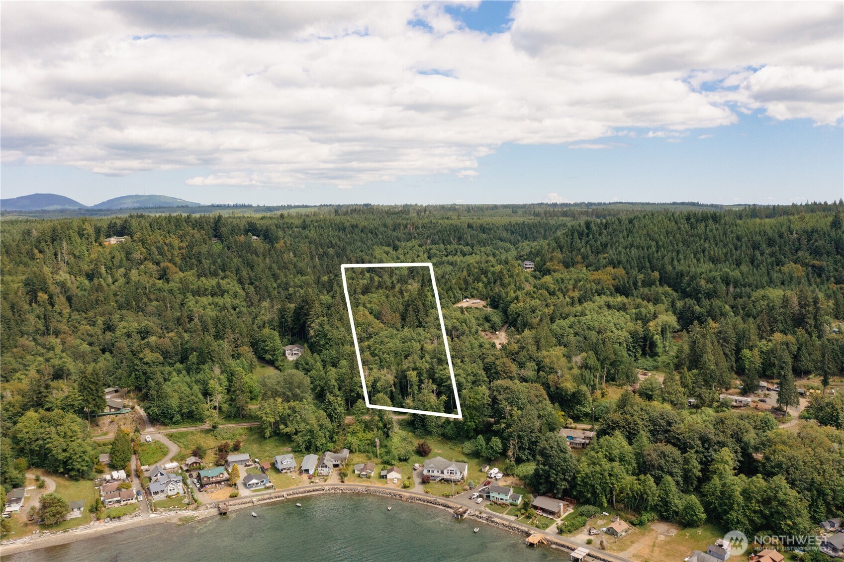 6 NW Seabeck Holly Road Seabeck WA 98380