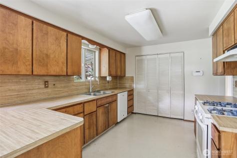 10520 20th Street SE Lake Stevens WA 98258