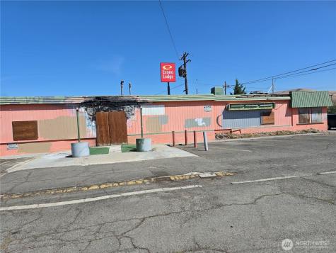 1026 N 1st Street Yakima WA 98901